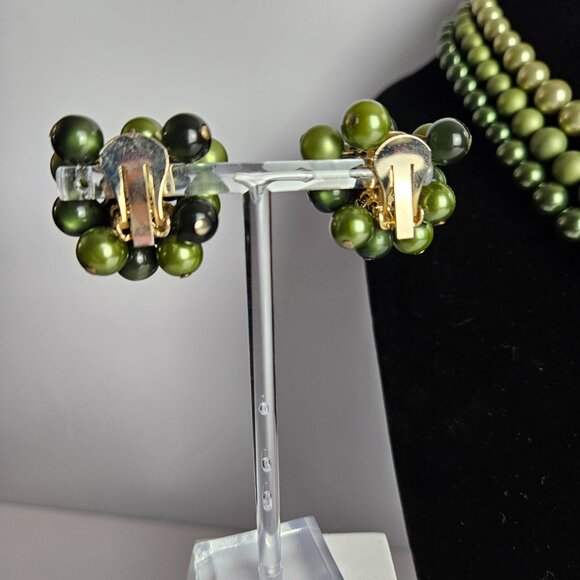 Vintage Olive Green Ombre Faux Pearl Necklace & Clip-On Earrings Set – 17" - Picture 7 of 16